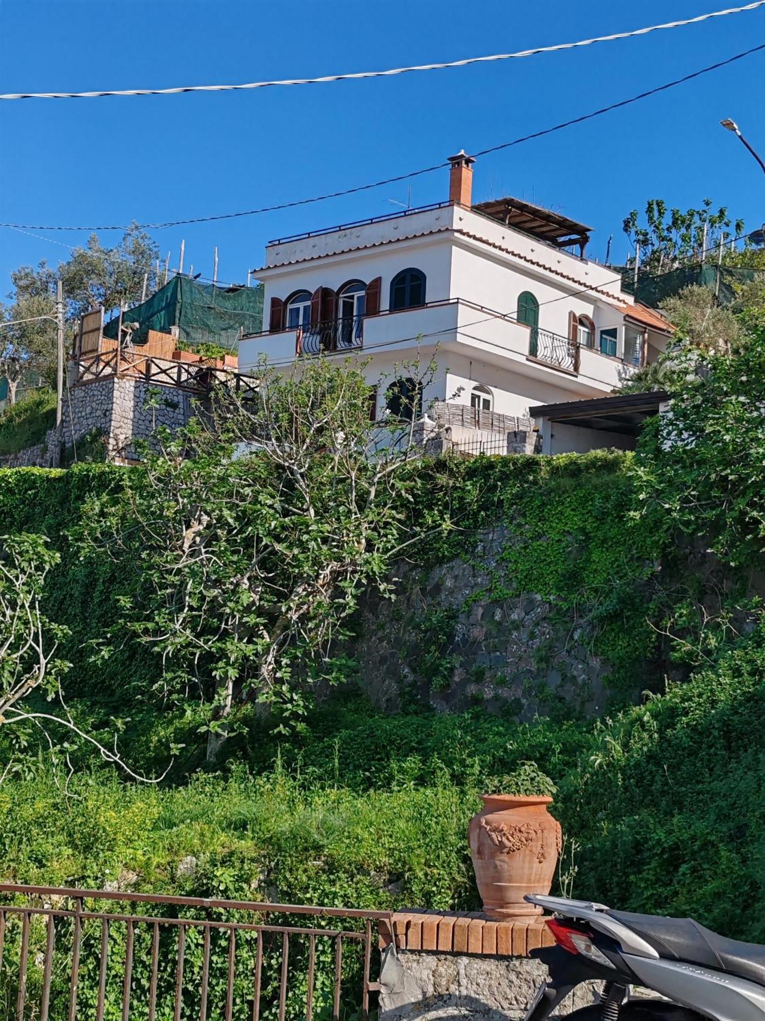 Mediterranea E Casa Del Capricorno Charming Houses มัสซาลูเบรนเซ ภายนอก รูปภาพ