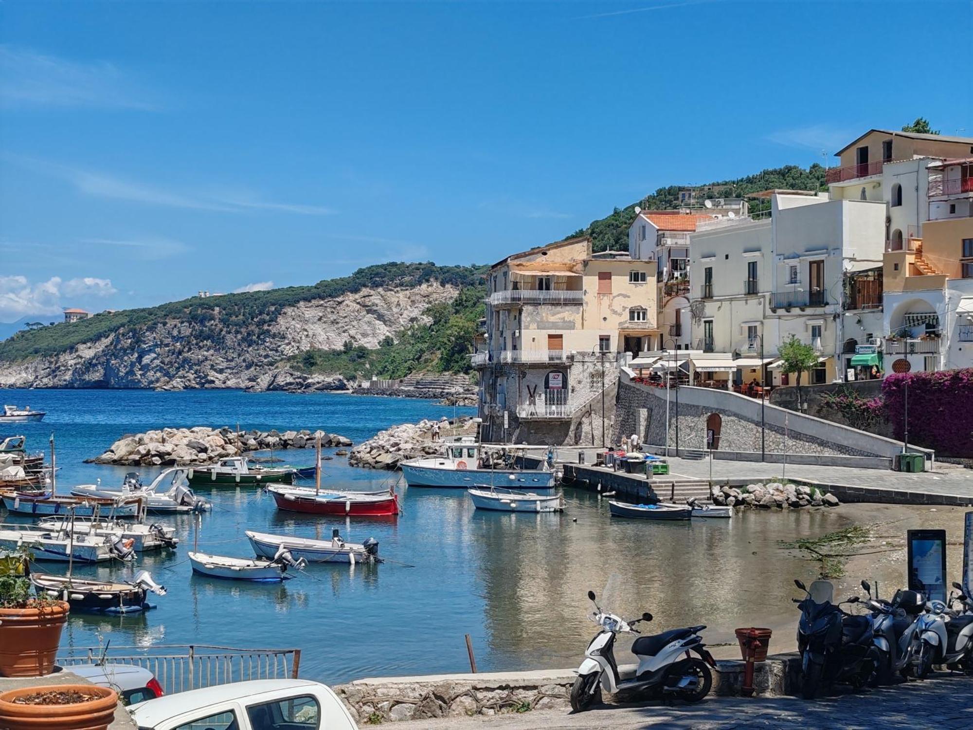 Mediterranea E Casa Del Capricorno Charming Houses มัสซาลูเบรนเซ ภายนอก รูปภาพ